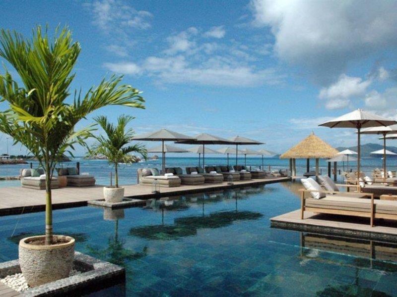 Le Domaine De L'orangeraie And La Digue